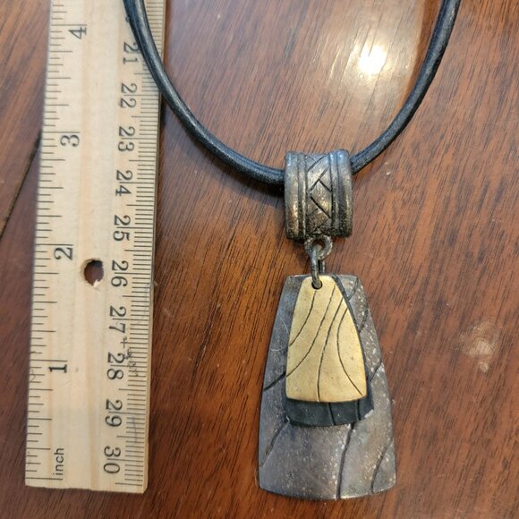 Chicos Bohemian Style Pendant Necklace 20 inches - Picture 5 of 9